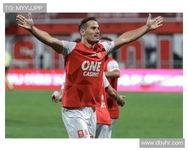 马斯特里赫特与阿尔梅勒城精彩对决直播全程回顾与分析